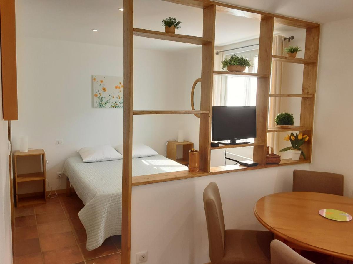 Le Chemin De Bruniele Apartment Aubres Luaran gambar